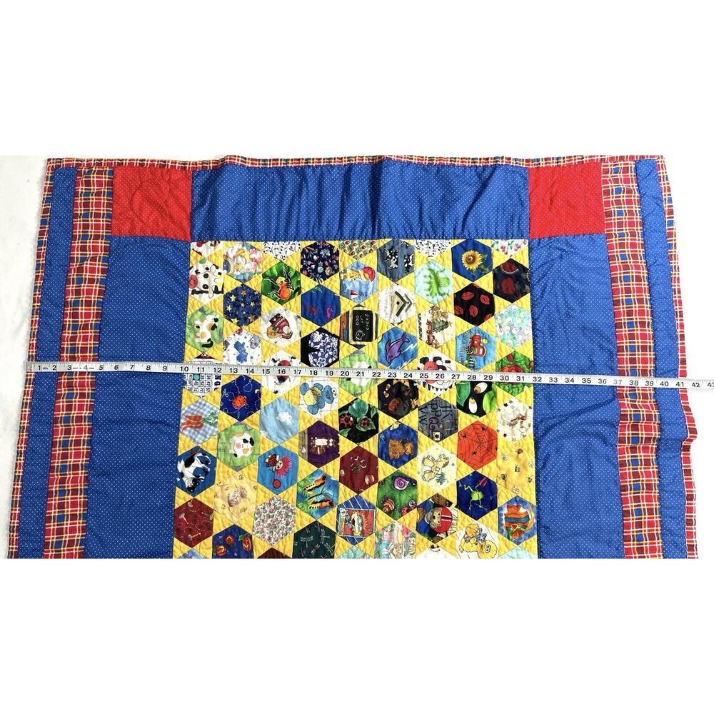 Handmade Kids Quilt 41x35” Hexagon Patchwork Bright Primary Colors - Picture 6 of 7